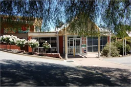 Murray Bridge North School logo